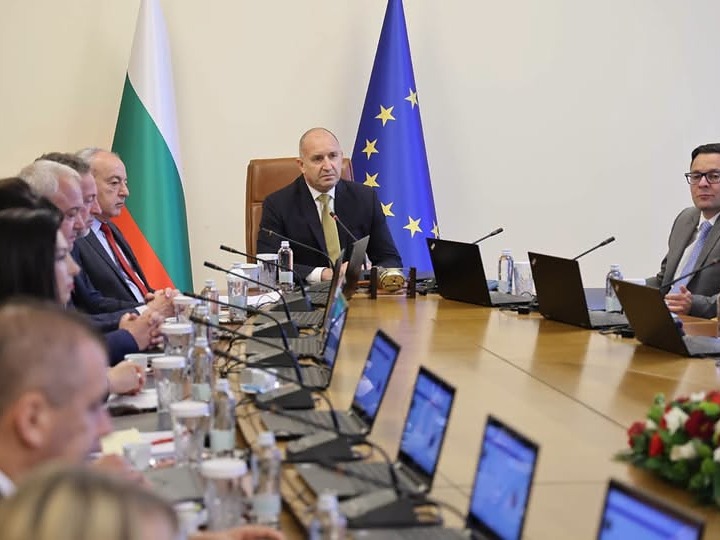 Румен Радев - предложения за контрол на хазарта